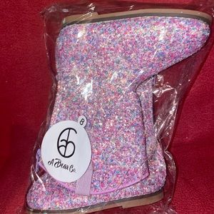 A Bear Co size 8 pink boots. New in bag.